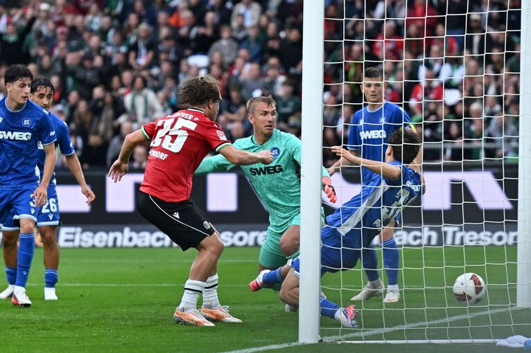 Hannover 96 - Karlsruher SC Hannover 96 - Karlsruher SC