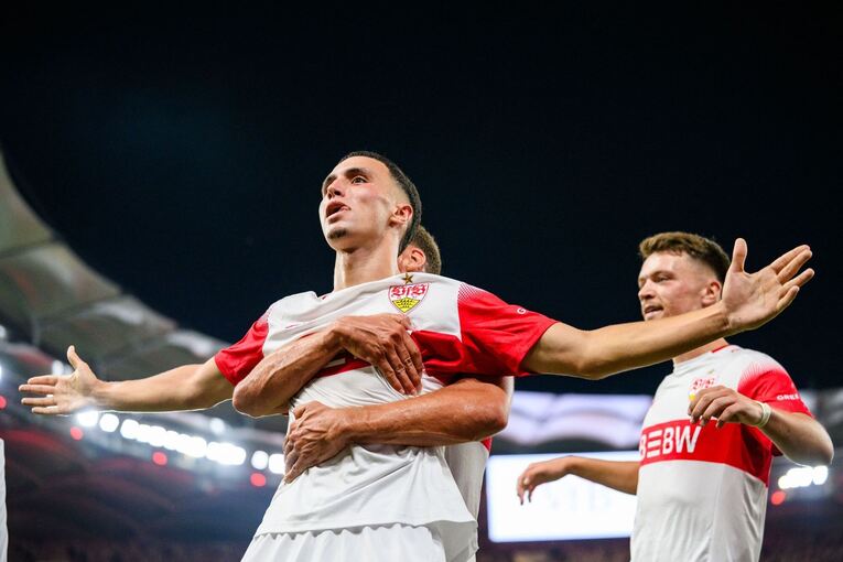 VfB Stuttgart - 1. FC Köln VfB Stuttgart - 1. FC Köln