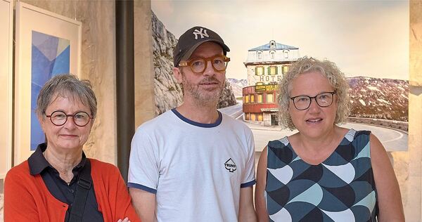 Eröffnen am Donnerstagabend gemeinsam mit anderen im Torturm in Markgröningen ihre Ausstellung: Anette Ohlendorf (links), Daniel Eröffnen am Donnerstagabend gemeinsam mit anderen im Torturm in Markgröningen ihre Ausstellung: Anette Ohlendorf (links), Daniel Stauch und Martina Joos.
