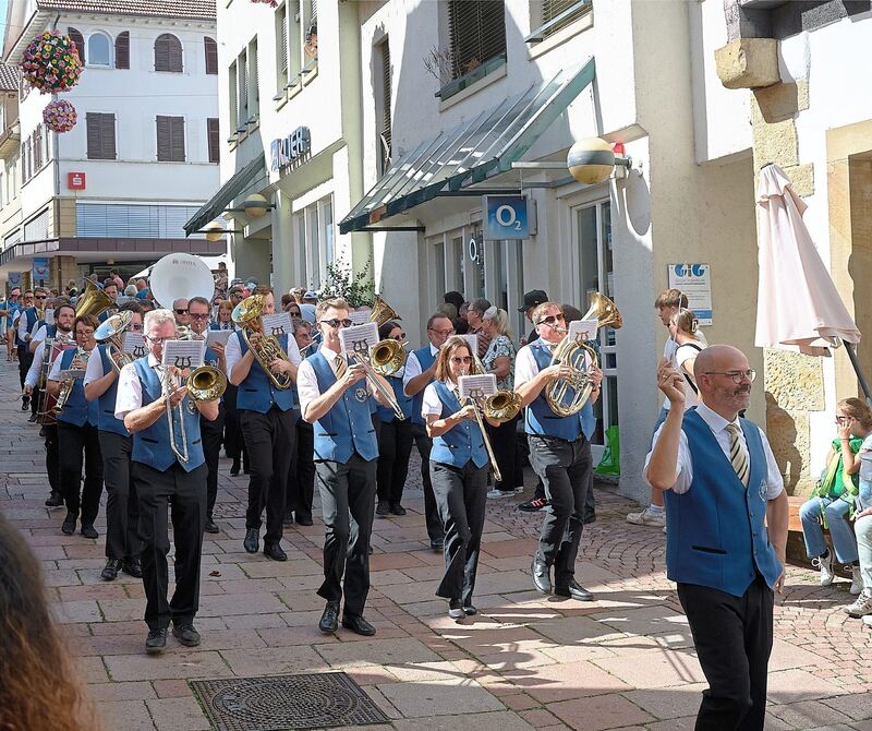 Immer im Takt: Musik darf beim Umzug nicht fehlen.
