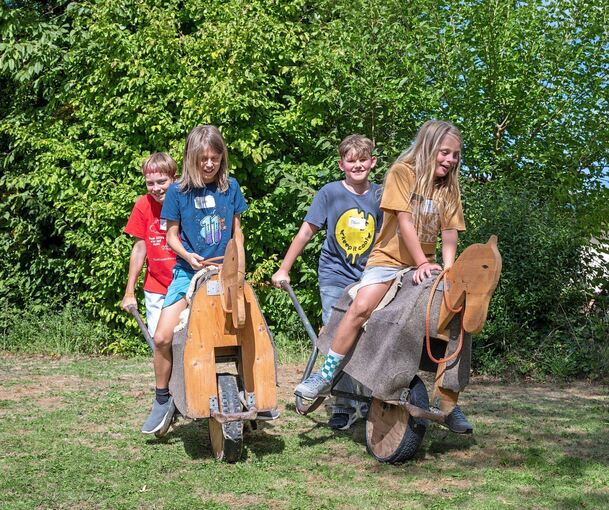 Ponyreiten ohne Ponys: Das ist bei der Dorffreizeit des CVJM Affalterbach möglich.