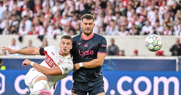 Technisch fein: Ermedin Demirovic (links) trifft zum 3:1 für den VfB gegen Viking FK. Screenreader