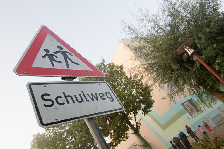 Schulweg Schulweg