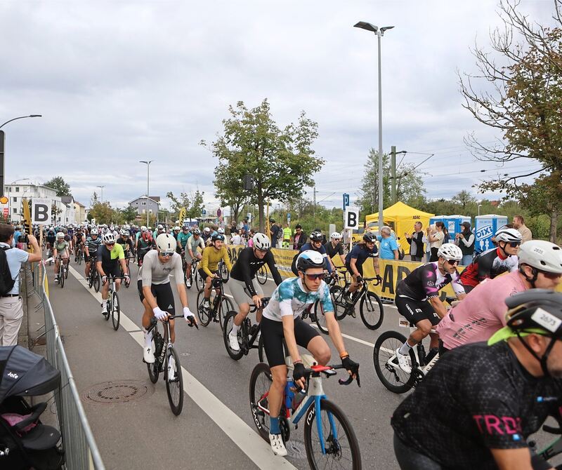 Am Tammer Bahnhof entlang führte die Strecke. Am Tammer Bahnhof entlang führte die Strecke.