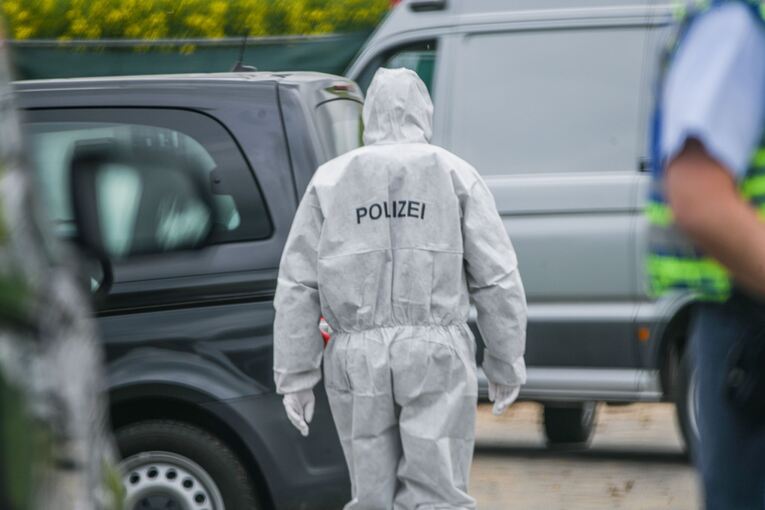 Frauenleiche in Auto entdeckt Frauenleiche in Auto entdeckt