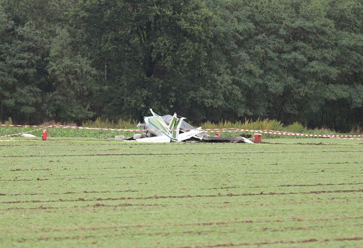 Absturz eines Kleinflugzeugs im Rheinland Absturz eines Kleinflugzeugs im Rheinland