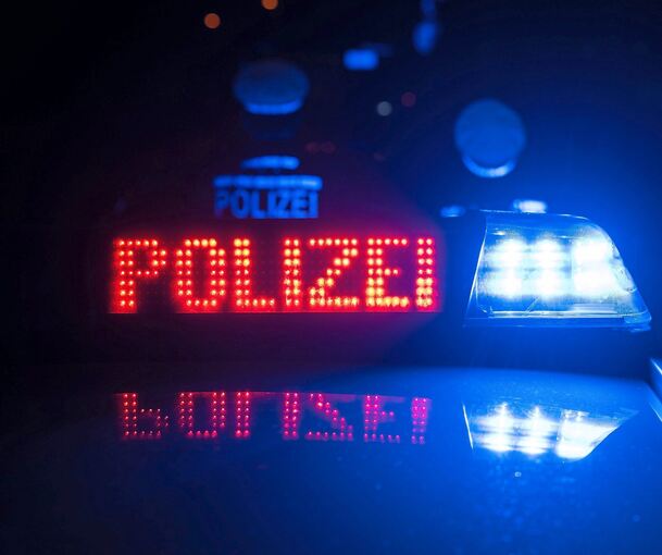 Die Polizei bittet um Hinweise. Die Polizei bittet um Hinweise.