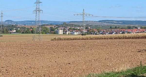 Blick von der Anhöhe an der Lechtstraße Richtung Marbach-Hörnle. Auf diesem Areal könnte die Deponie entstehen.