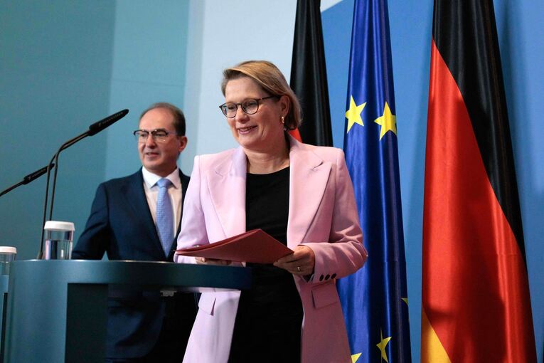 10-Punkte-Plan für besseren Schutz vor islamistischem Terror 10-Punkte-Plan für besseren Schutz vor islamistischem Terror