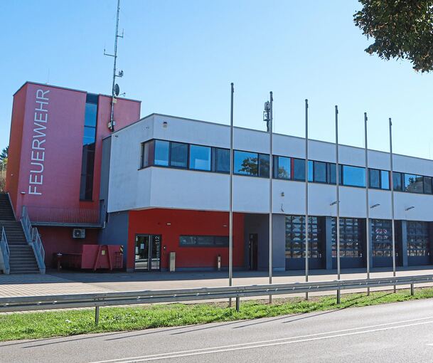 Das Feuerwehrhaus „Rechts des Neckars“ stößt nach 24 Jahren an Grenzen.