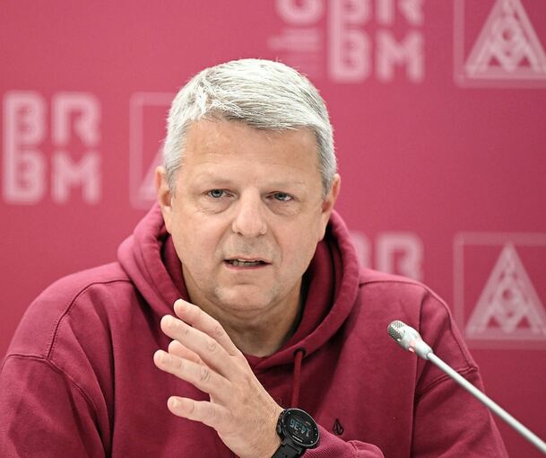 Warnt vor einem weiteren Stellenabbau: Bosch-Betriebsratschef Frank Sell. Alleine in Europa seien bei Bosch 40.000 Arbeitsplätze vom Verbrenner abhängig.