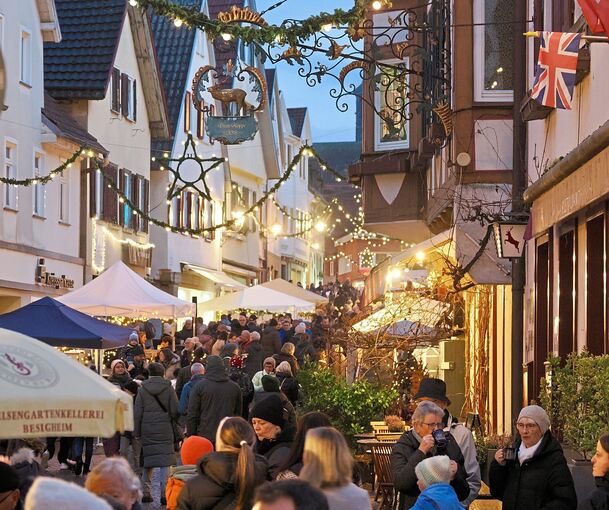Auch dieses Jahr wird der MCB wieder den Weihnachtsmarkt veranstalten.