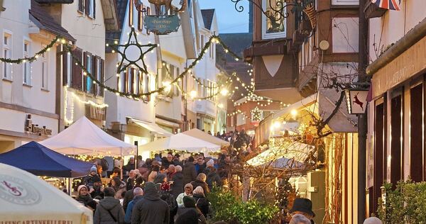 Auch dieses Jahr wird der MCB wieder den Weihnachtsmarkt veranstalten.