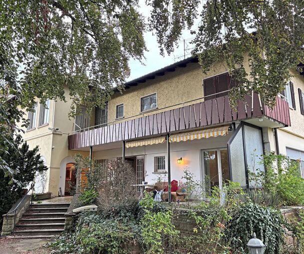 Sie ist bald Geschichte: Wo die Villa steht, baut die Städtische Wohnbau Kornwestheim bald Wohnungen.