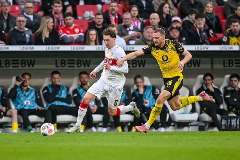 VfB Stuttgart - Borussia Dortmund VfB Stuttgart - Borussia Dortmund