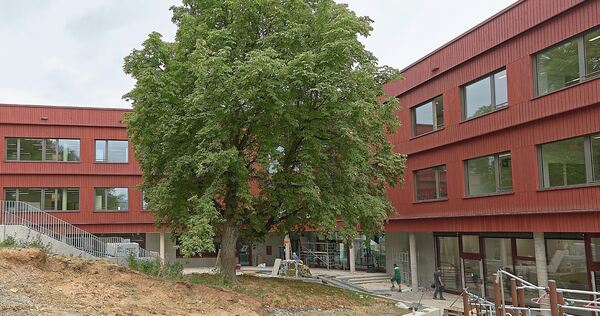 Die Fertigstellung der Gründelbachschule in Freiberg steht unmittelbar bevor. Ab 2. November wird dort unterrichtet. Die Fertigstellung der Gründelbachschule in Freiberg steht unmittelbar bevor. Ab 2. November wird dort unterrichtet.