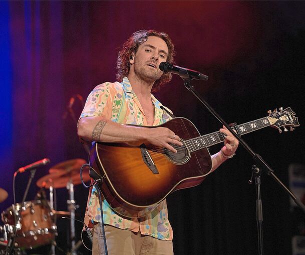 Sean Koch: Markante Stimme und Surferboy-Image.