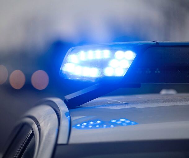 Die Polizei sucht die Täter. Die Polizei sucht die Täter.