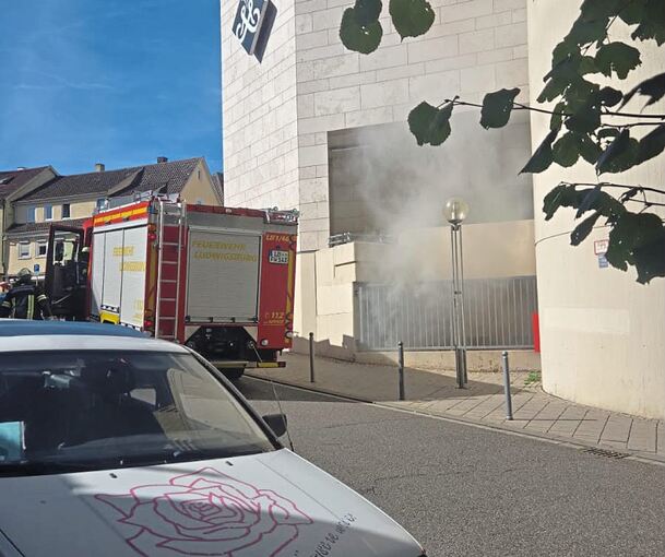 Das Feuer konnte rasch gelöscht werden. Das Feuer konnte rasch gelöscht werden.
