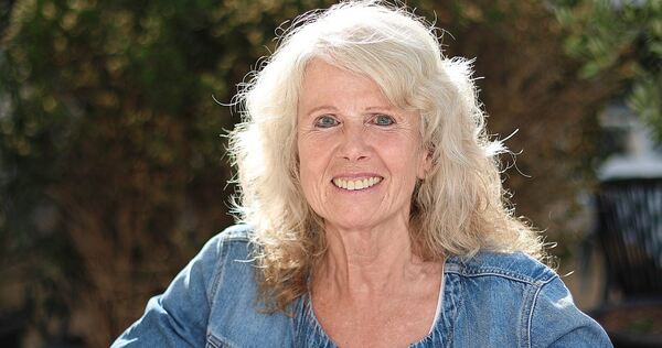 Beate Langenholt begleitet als freie Rednerin Menschen bei Hochzeiten, Kinderwillkommensfesten und Abschieden. Beate Langenholt begleitet als freie Rednerin Menschen bei Hochzeiten, Kinderwillkommensfesten und Abschieden.