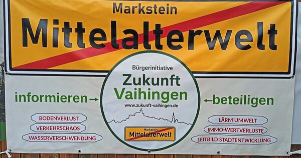 Neue Transparente gegen die Mittelalterwelt. Dass dabei die Silhouette der Stadt Vaihingen verwendet wird, stößt im Rathaus auf Neue Transparente gegen die Mittelalterwelt. Dass dabei die Silhouette der Stadt Vaihingen verwendet wird, stößt im Rathaus auf Unmut, denn das Gestaltungselement wurde im Auftrag der Stadt entwickelt.