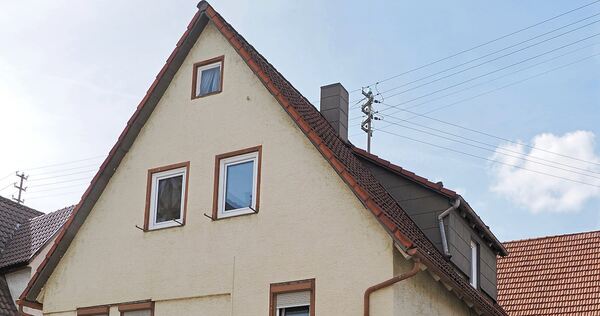 Dieses Gebäude in der Hauptstraße in Walheim wird abgerissen.