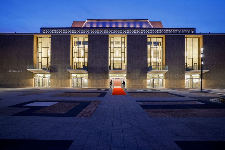 Festakt zur Wiedereröffnung von Kölner Oper und Schauspielhaus Festakt zur Wiedereröffnung von Kölner Oper und Schauspielhaus