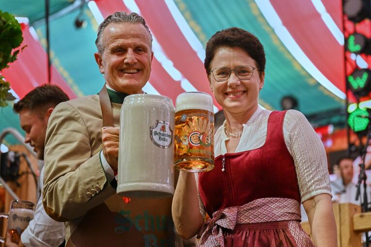 Auftakt Cannstatter Volksfest Auftakt Cannstatter Volksfest