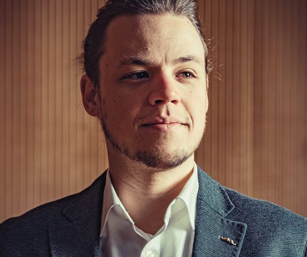 SSO-Dirigent Alexander Schirmer.