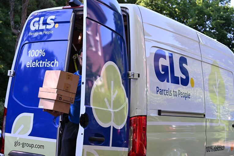 Paketbote von GLS Paketbote von GLS