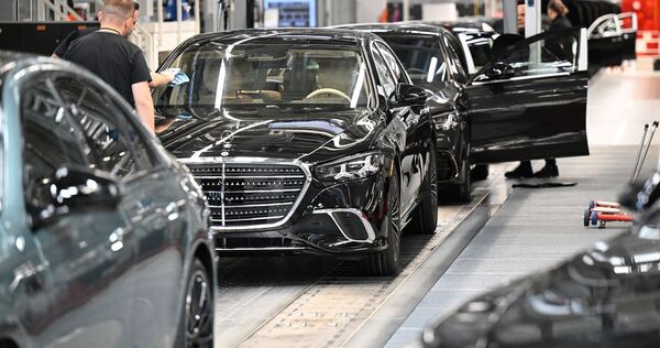 Mercedes-Benz Factory 56 Mercedes-Benz Factory 56
