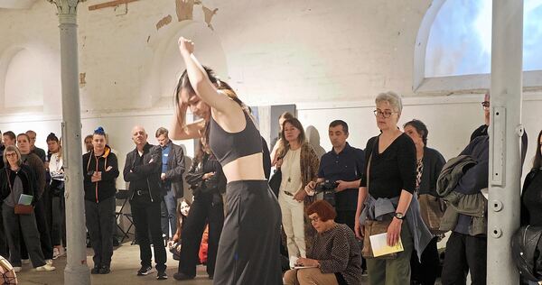 „Wandern in Raum und Zeit“ - unter diesem Motto stand der „multidisziplinäre Abend mit junger Kunst“ im Kunstzentrum Karlskaserne.