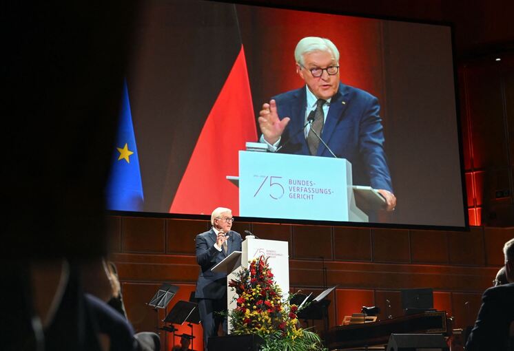 Festakt zum 75. Geburtstag des Bundesverfassungsgerichts Festakt zum 75. Geburtstag des Bundesverfassungsgerichts