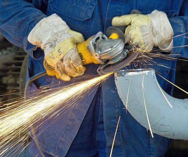 Die Metallbetriebe schlagen angesichts der Kostenbelastung Alarm.