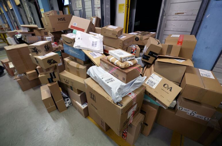 Hochbetrieb beim Post-Paketdienst Hochbetrieb beim Post-Paketdienst