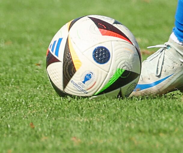 Im Derby in Mundelsheim soll dem Meisterschaftsfavoriten FV Kirchheim ein Bein gestellt werden.