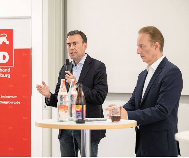 Nils Schmid (links) mit dem Ludwigsburger SPD-Bundestagsabgeordneten Macit Karaahmetoglu