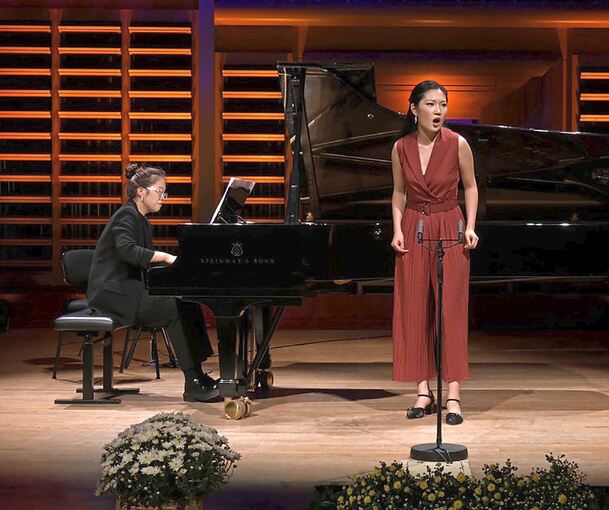 Fülle von Timbres: Das Duo Xiaoyu Dou und Xiaoran Chu im Konzertsaal der Musikhochschule.