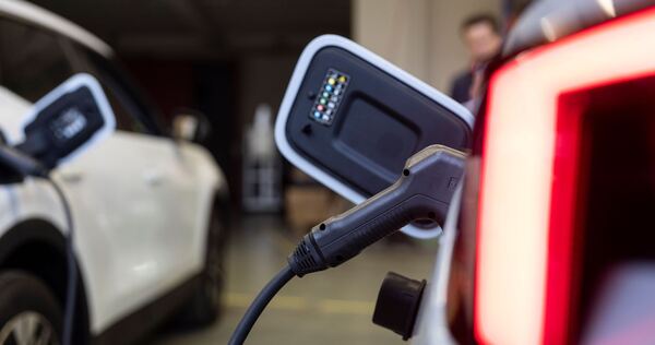 E-Autos als mobile Energiespeicher für Haus und Stromnetz