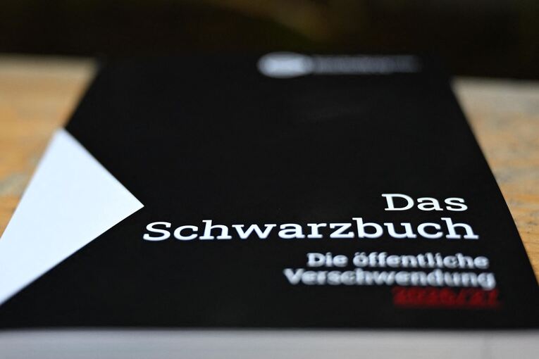 Bund der Steuerzahler veröffentlicht Schwarzbuch 2026/27 Bund der Steuerzahler veröffentlicht Schwarzbuch 2026/27