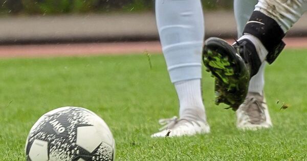 Im Derby in Mundelsheim soll dem Meisterschaftsfavoriten FV Kirchheim ein Bein gestellt werden.