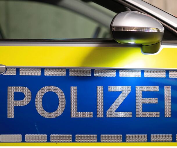 Die Polizei sucht noch Zeugen. Die Polizei sucht noch Zeugen.
