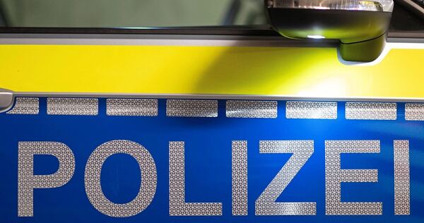Die Polizei sucht noch Zeugen. Die Polizei sucht noch Zeugen.