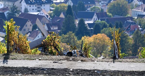 Kleinflugzeug im Landkreis Heilbronn abgestürzt Kleinflugzeug im Landkreis Heilbronn abgestürzt