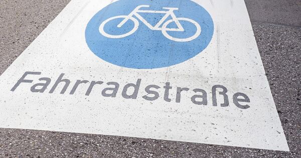 Auf Fahrradstraßen haben Radler Vorrang. In Asperg rückt die Planung für eine solche Fahrradstraße jetzt näher.