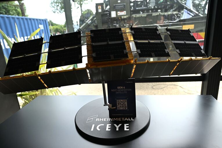 Weltraumsatellit von Rheinmetall Weltraumsatellit von Rheinmetall