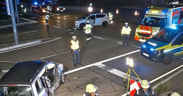 Rote Ampel missachtet: Unfall in Ludwigsburg mit mehreren Verletzten