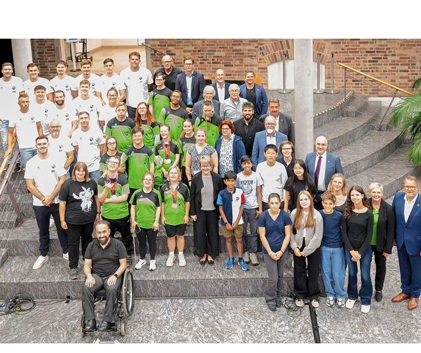 Insgesamt 59 Sportlerinnen und Sportler wurden dieses Jahr ausgezeichnet – viele von ihnen nahmen die Ehrung persönlich entgegen.
