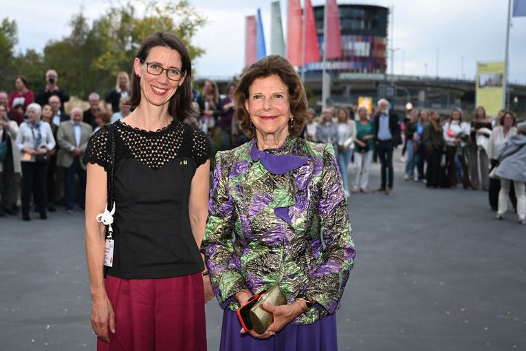 Königin Silvia kommt zum Jubiläum der Mentor-Stiftung
