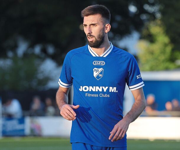 Spielt erstmals gegen seinen Bruder: Auron Selimi.